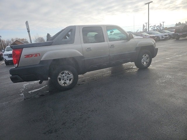 2003 Chevrolet Avalanche BASE