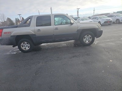 2003 Chevrolet Avalanche BASE