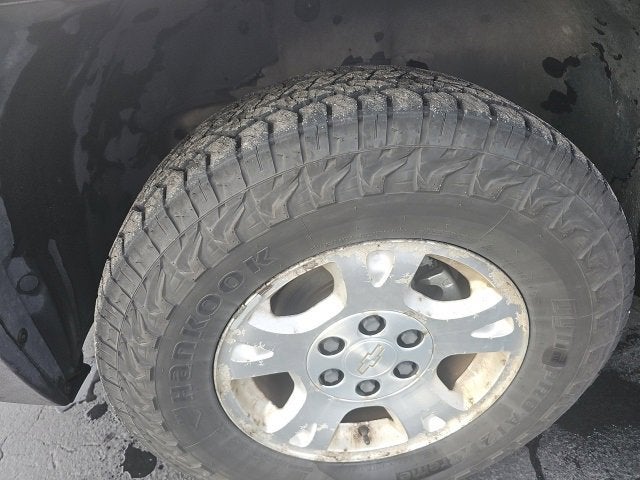 2003 Chevrolet Avalanche BASE