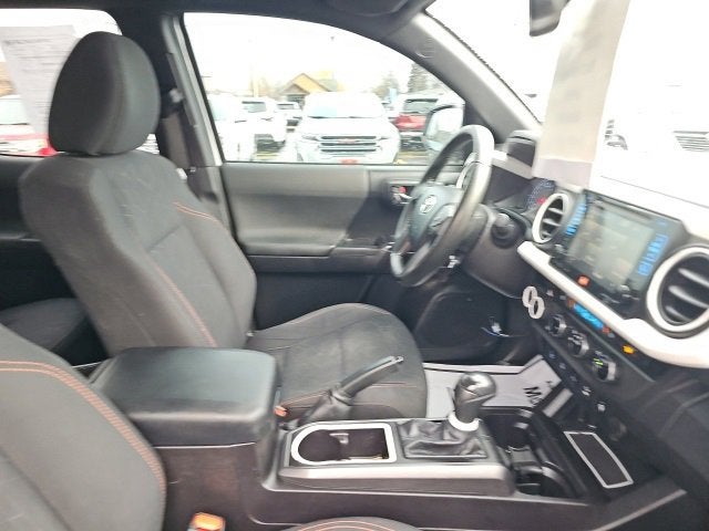 2016 Toyota Tacoma SR