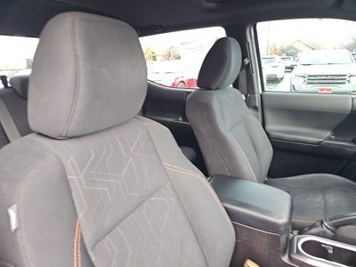 2016 Toyota Tacoma SR