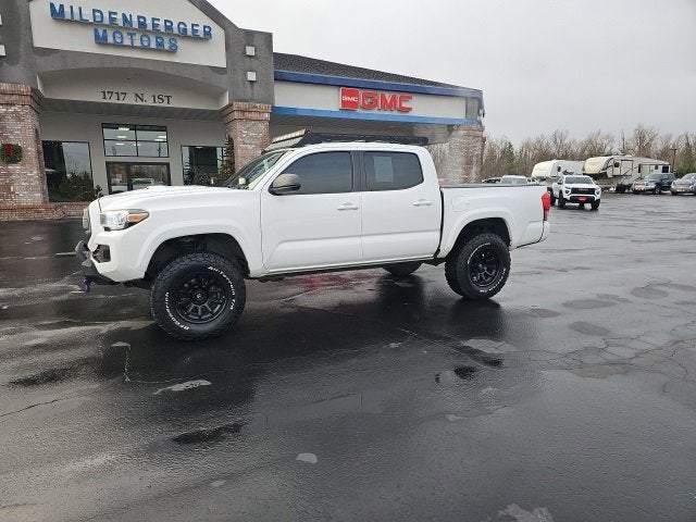 2016 Toyota Tacoma SR