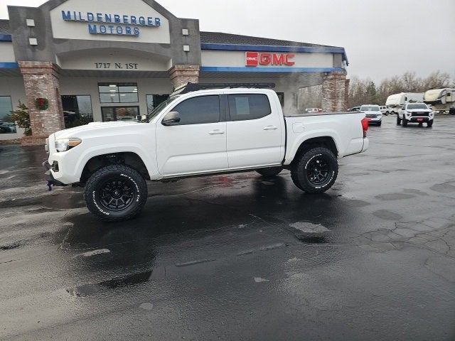 2016 Toyota Tacoma SR