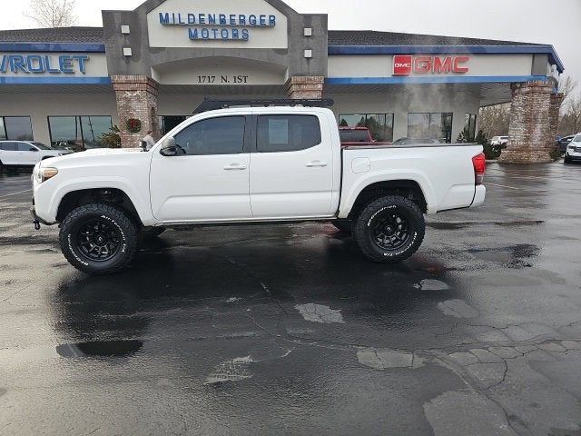 2016 Toyota Tacoma SR