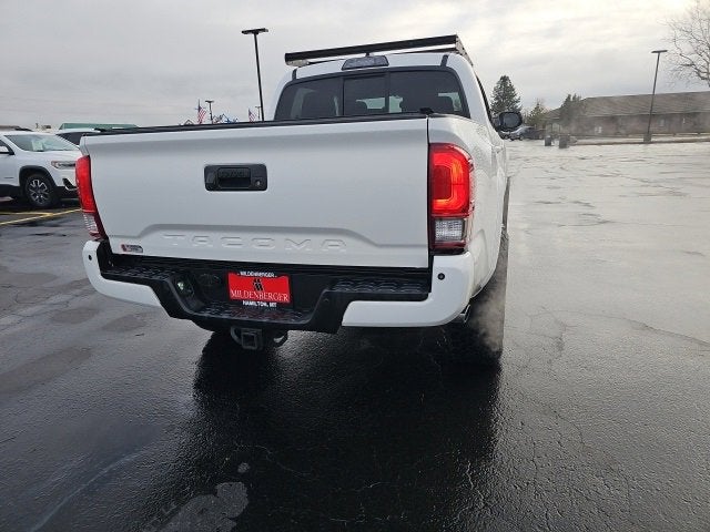 2016 Toyota Tacoma SR