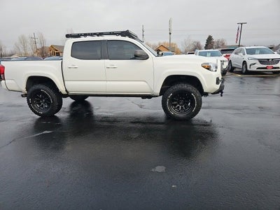 2016 Toyota Tacoma SR