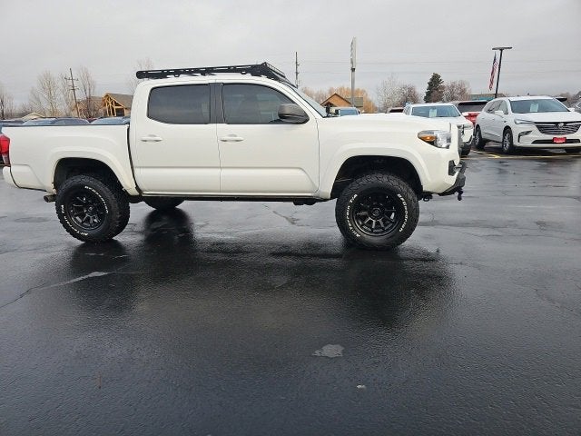 2016 Toyota Tacoma SR