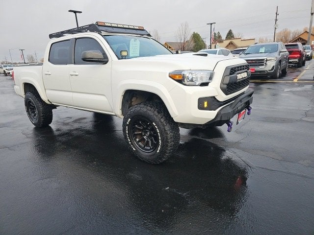 2016 Toyota Tacoma SR