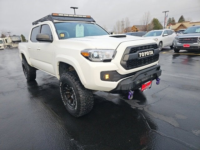 2016 Toyota Tacoma SR
