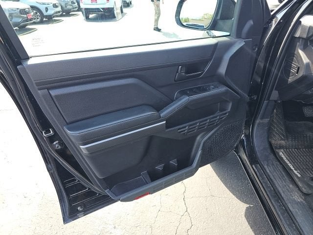 2024 Toyota Tacoma 4WD SR5