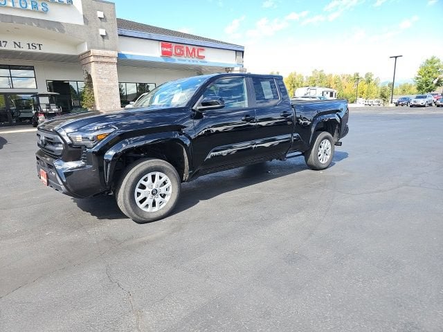 2024 Toyota Tacoma 4WD SR5