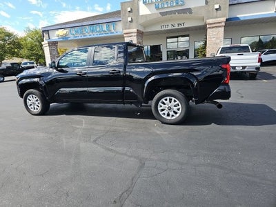 2024 Toyota Tacoma 4WD SR5