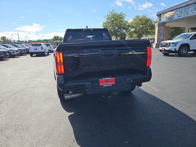 2024 Toyota Tacoma 4WD SR5