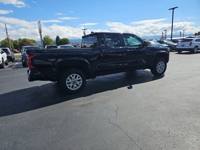 2024 Toyota Tacoma 4WD SR5