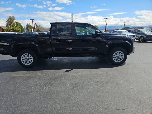 2024 Toyota Tacoma 4WD SR5