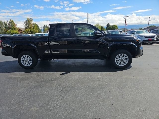 2024 Toyota Tacoma 4WD SR5