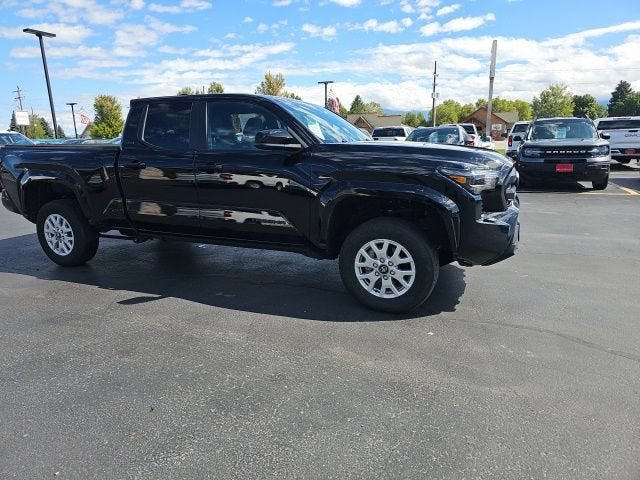 2024 Toyota Tacoma 4WD SR5