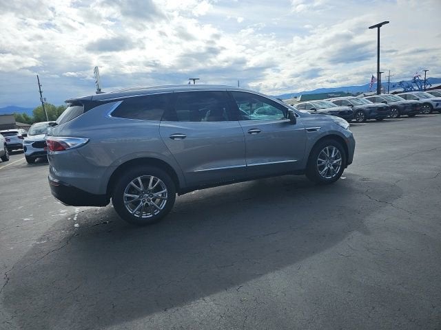 2023 Buick Enclave Premium
