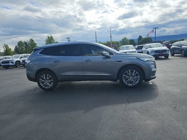 2023 Buick Enclave Premium