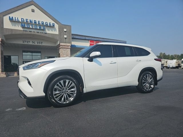 2022 Toyota Highlander Platinum