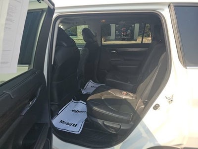 2022 Toyota Highlander Platinum