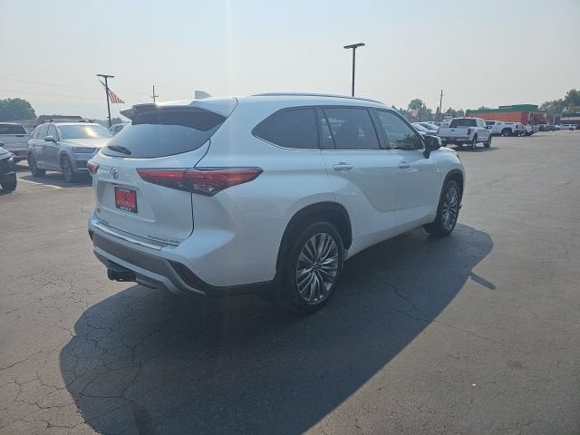 2022 Toyota Highlander Platinum