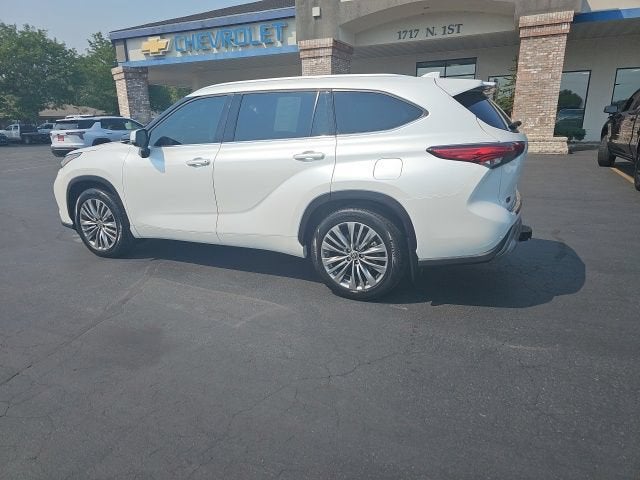 2022 Toyota Highlander Platinum