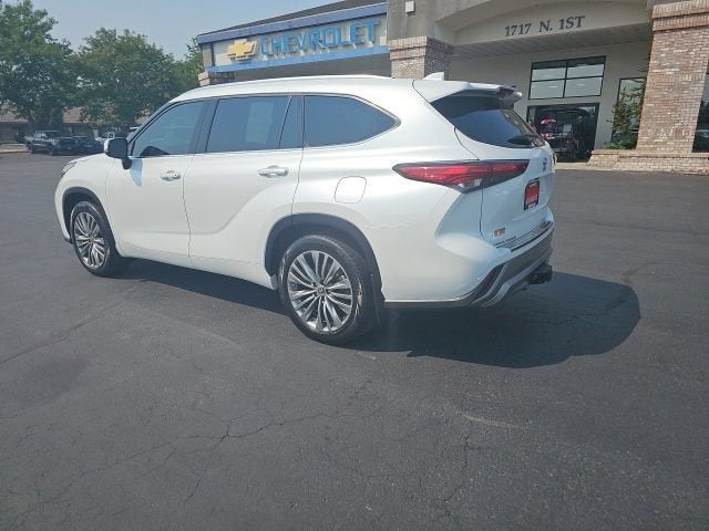 2022 Toyota Highlander Platinum