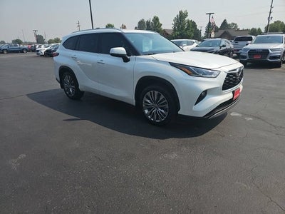 2022 Toyota Highlander Platinum
