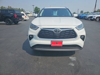 2022 Toyota Highlander Platinum