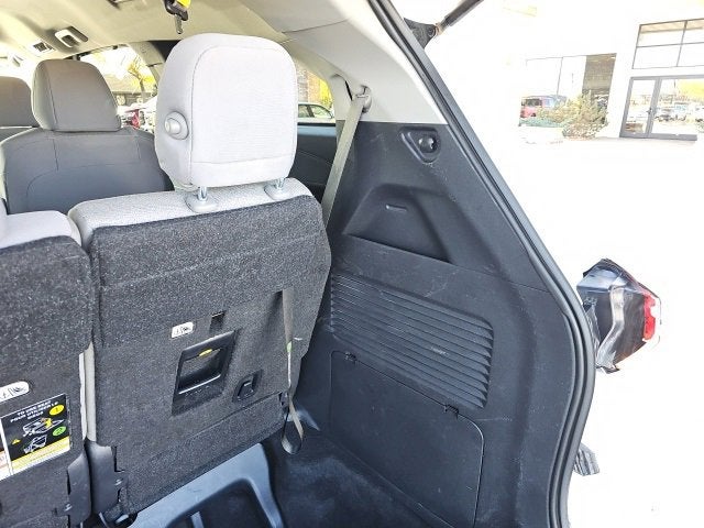 2025 Toyota Sienna LE