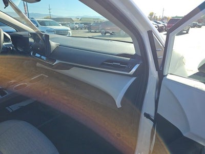 2025 Toyota Sienna LE