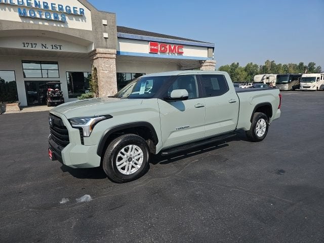 2025 Toyota Tundra 4WD SR5