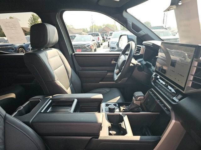 2025 Toyota Tundra 4WD SR5