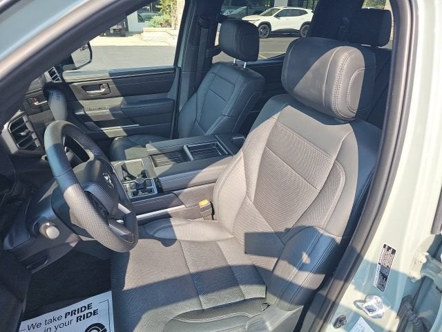 2025 Toyota Tundra 4WD SR5