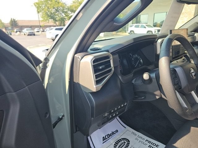 2025 Toyota Tundra 4WD SR5