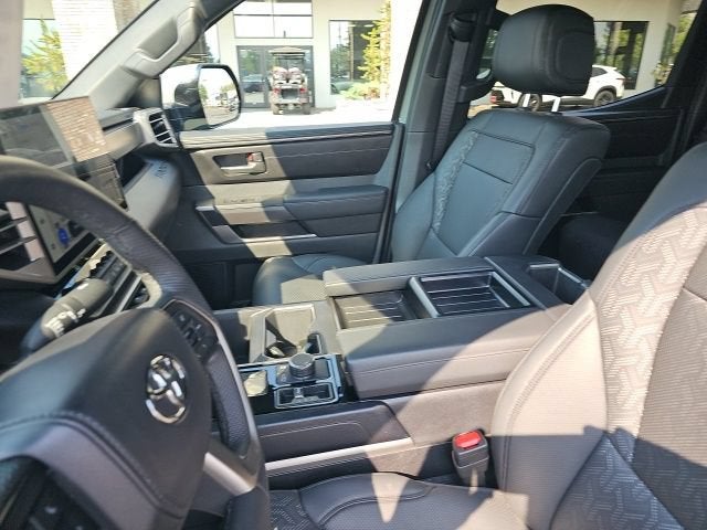 2025 Toyota Tundra 4WD SR5