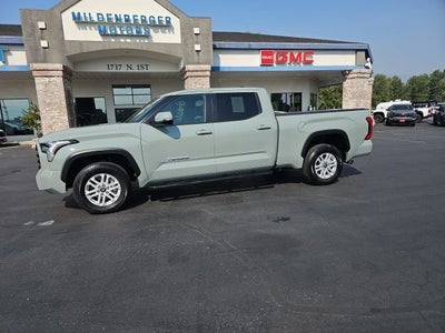 2025 Toyota Tundra 4WD SR5