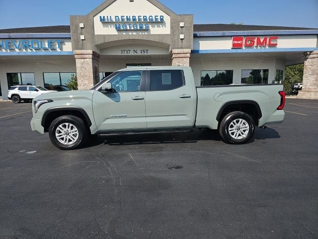 2025 Toyota Tundra 4WD SR5
