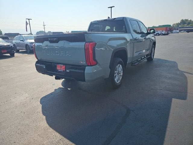 2025 Toyota Tundra 4WD SR5