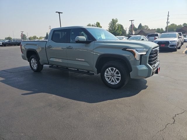 2025 Toyota Tundra 4WD SR5