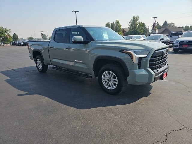 2025 Toyota Tundra 4WD SR5