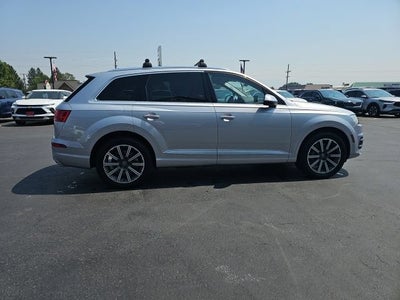 2017 Audi Q7 Premium Plus