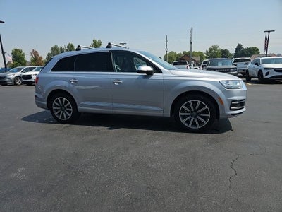 2017 Audi Q7 Premium Plus
